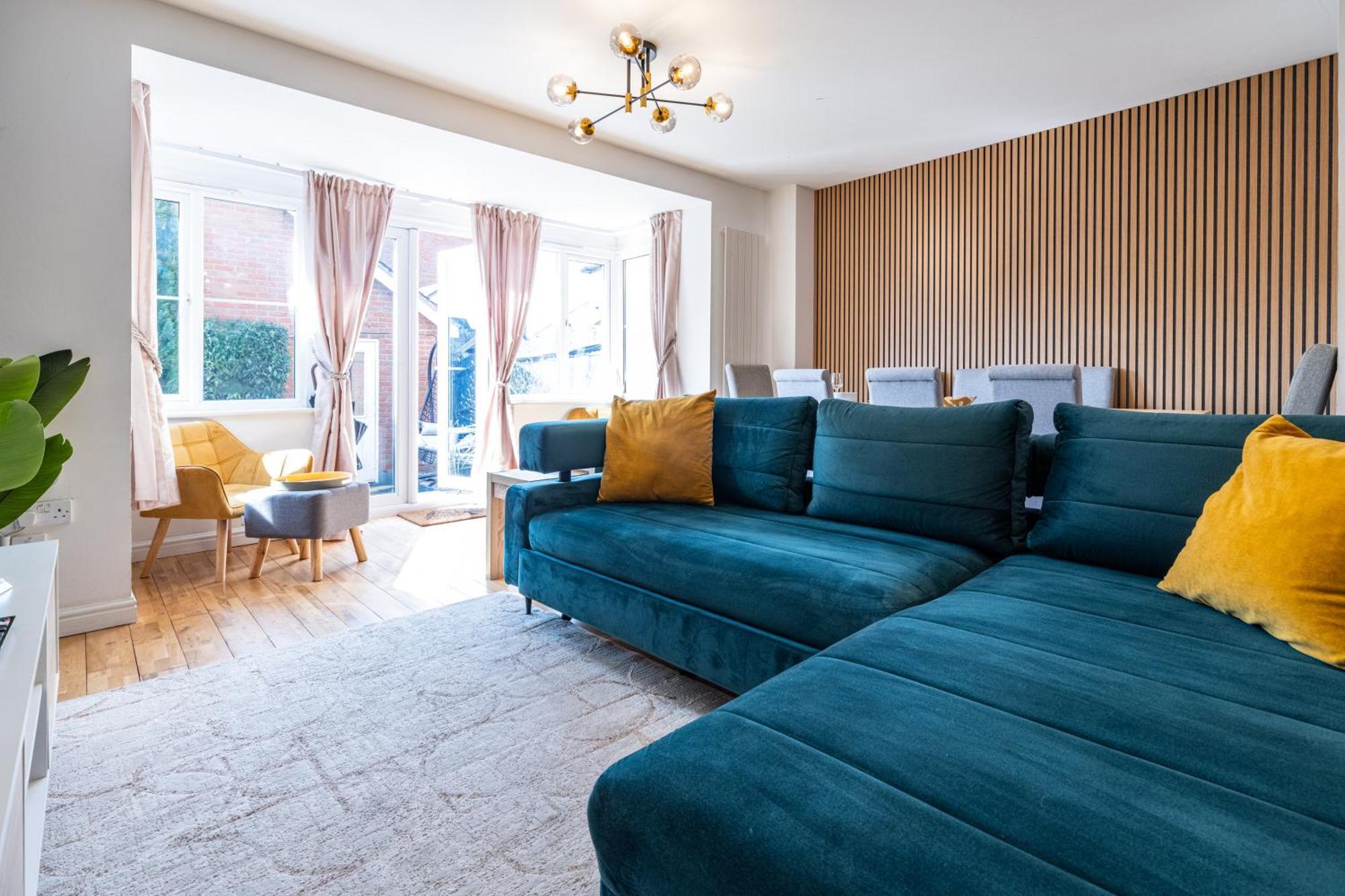 Modern And Spacious Home From Home 1 Mile From M1 - With Netflix, Prime Video, Ps5, Free Parking, Superfast Wifi, Bbq - Sleeps 11 - By Brightleap Apartments Milton Keynes Exterior foto